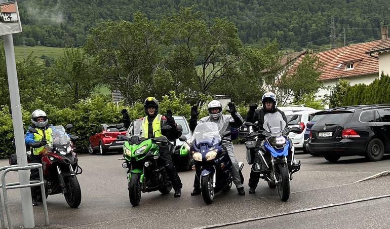 Départ des motards pour Lourdes