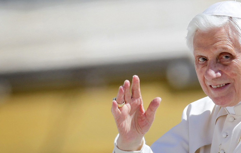 Benoît XVI est mort
